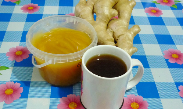 Что будет если добавлять мёд в горячий чай: канцероген в кружке обеспечен?